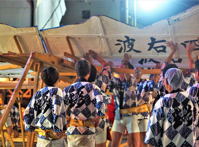 那須烏山市 山あげ祭　若衆団　野外歌舞伎　舞台設営