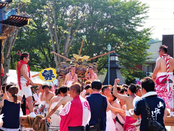 那須烏山市 山あげ祭　6町の屋台が集まる　お囃子の競演　ブンヌキ